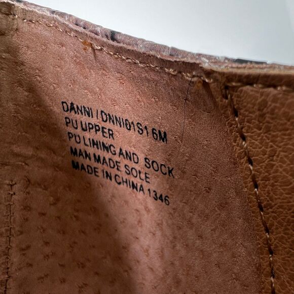 Steve Madden Danni Flats Faux Snakeskin Round Toe Slip On - Picture 7 of 7